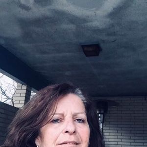 Meet your Posher, Tina